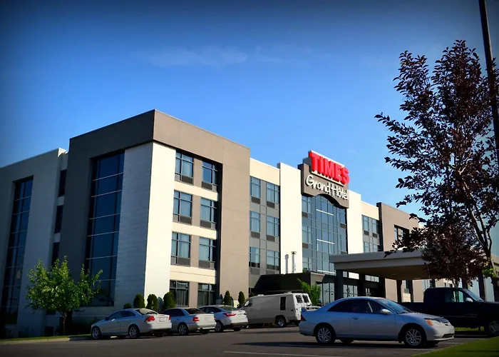 Grand Times - Aeroport De Quebec